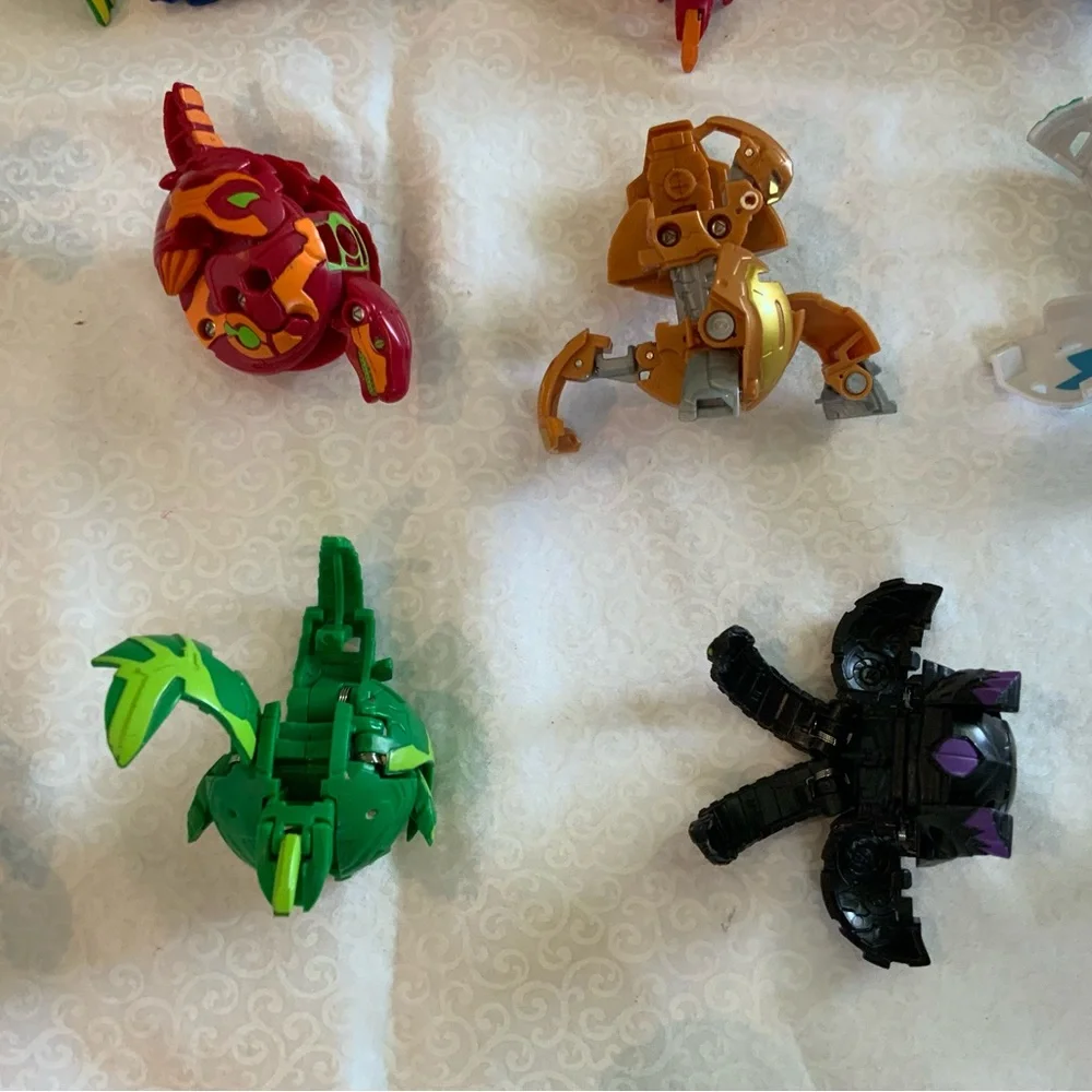 Bakugan Spin Master Lot Of 13 Figures B300 B700 Battle Brawlers Battle Planet